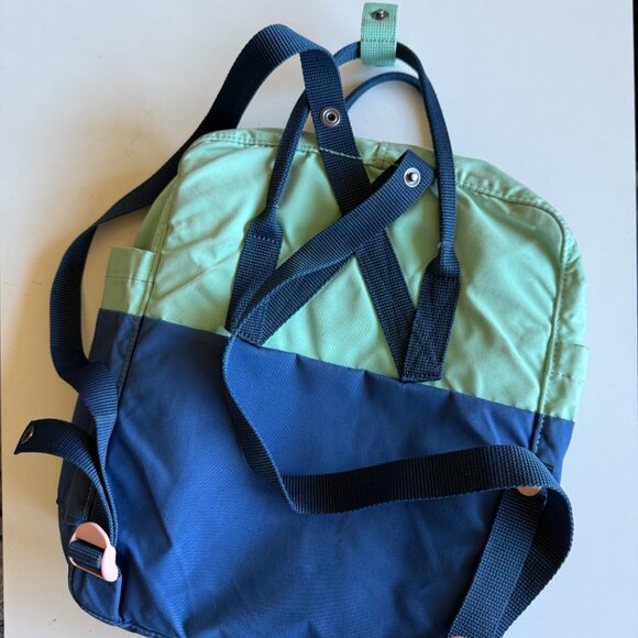 FJALLRAVEN Kånken Backpack - Picture 5 of 5